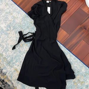 Gap wrap dress, size XS. NWT